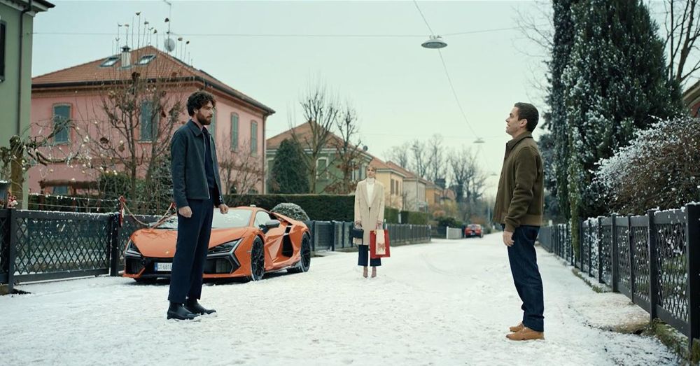 Lamborghini Revuelto The Snowball Historia de Navidad 2024