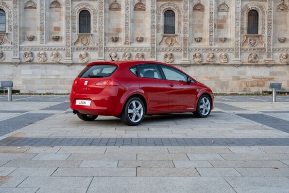 SEAT León 25 años 5