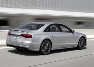 Audi S8 plus trasera lateral