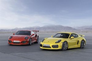 Porsche 911 GT3 RS naranja y amarillo