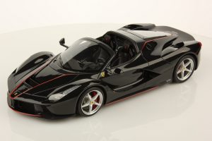 Ferrari LaFerrari Aperta negro
