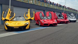 McLarens y Ferraris